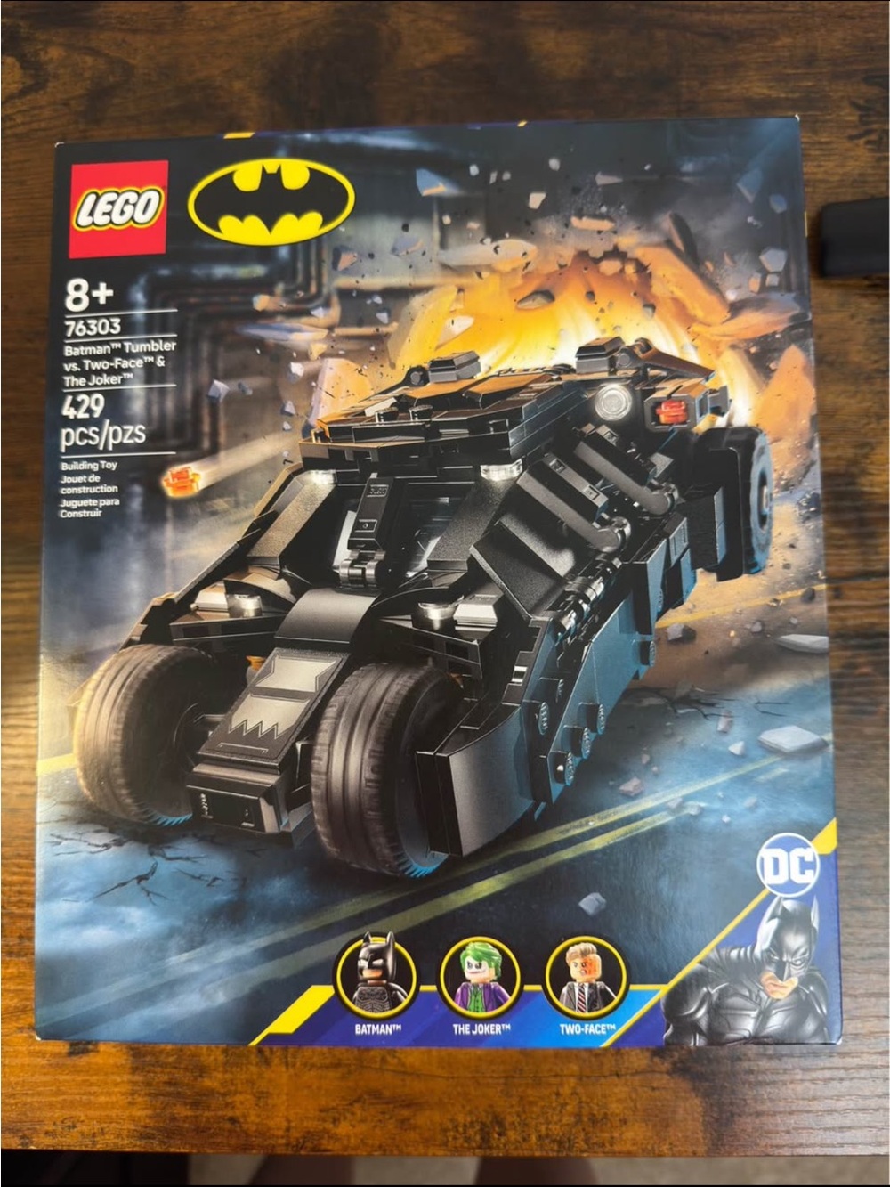LEGO DC Batman Tumbler vs Two Face & The Joker #76303